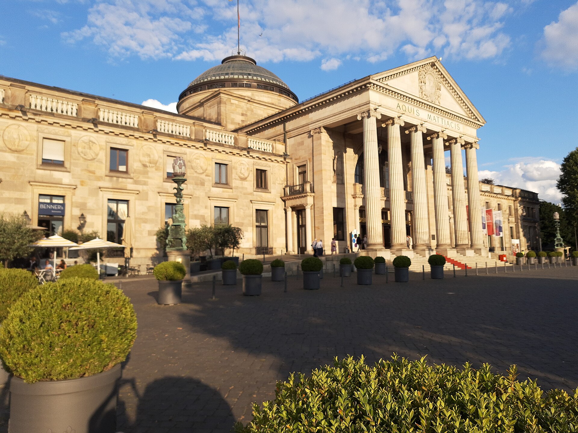 Historische Fassade des Kurhauses Wiesbaden